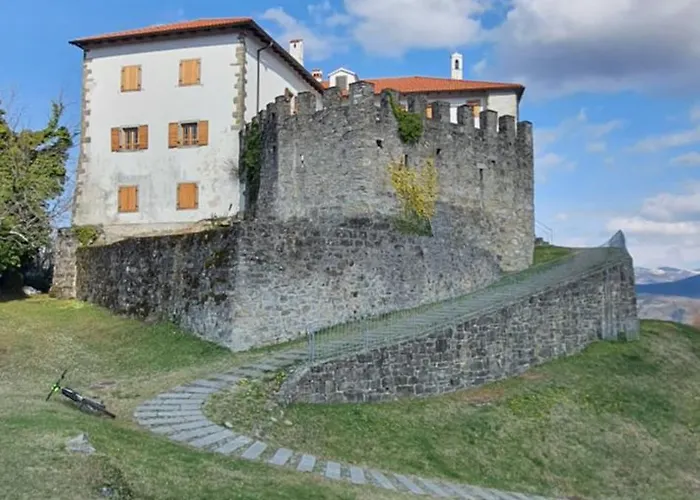 Apartma Tomazic アパート Hrušica